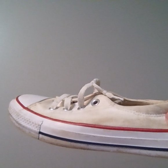 converse white womans shoes - Picture 2 of 5